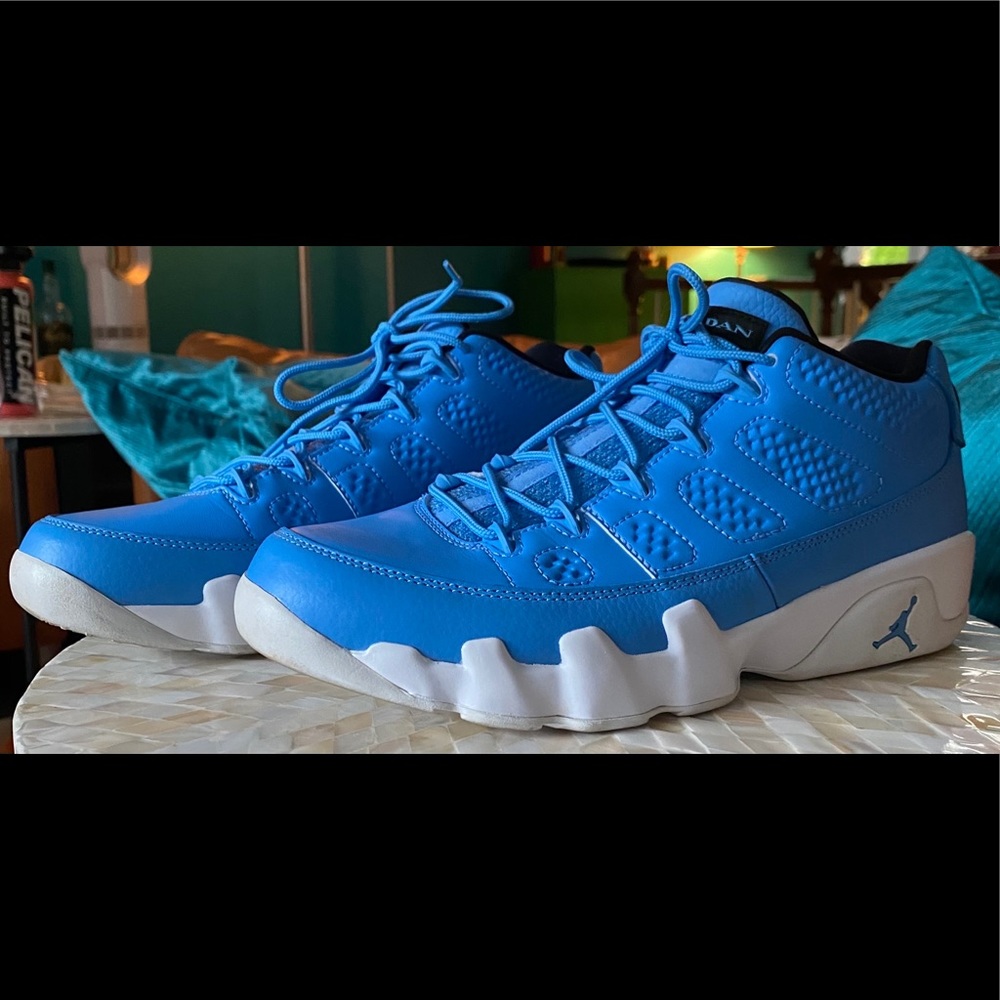 Jordan 9 Retro Low Pantone - Men’s Size 9